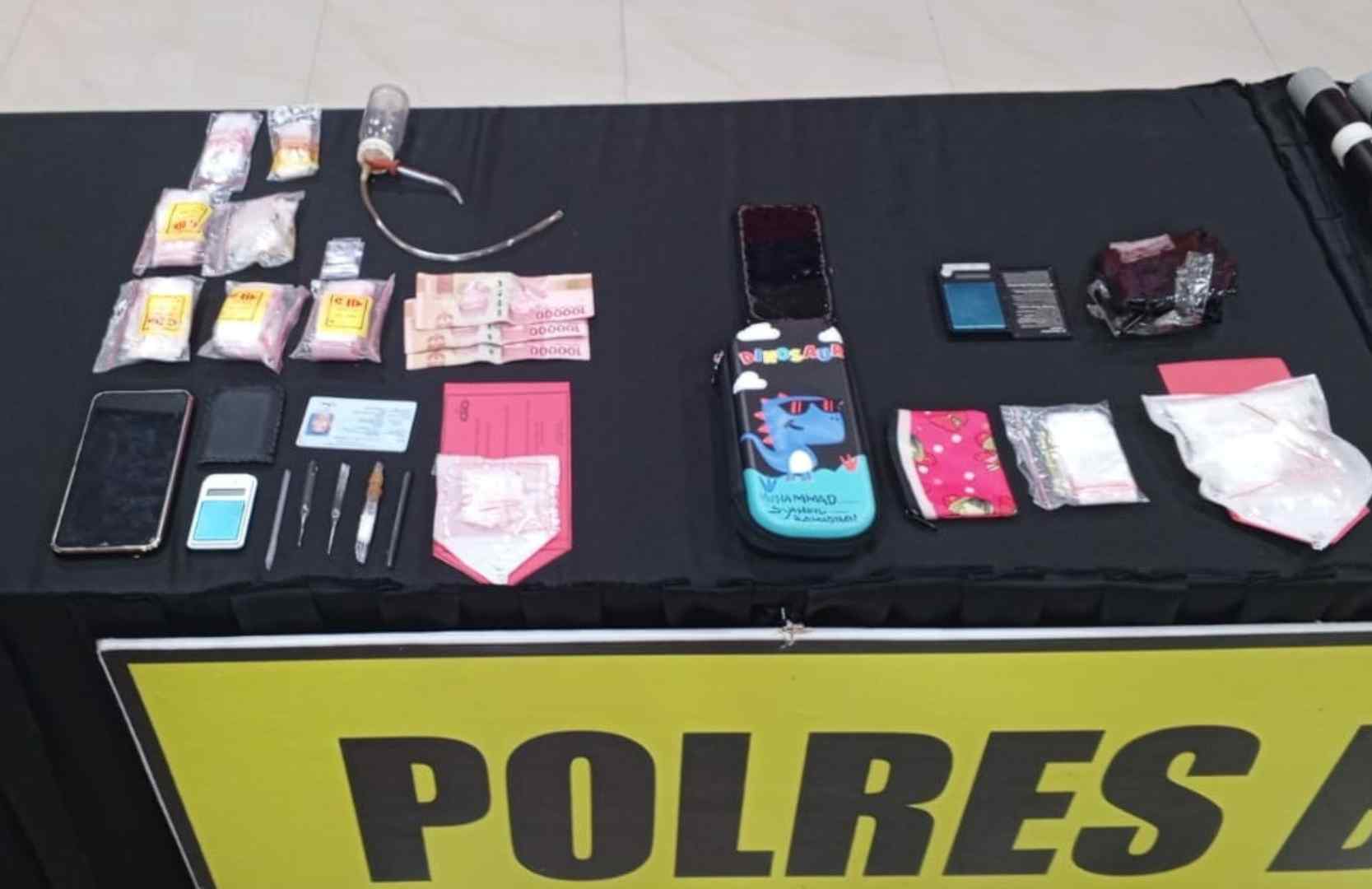 13 Bungkus Plastik Sabu Disimpan Pemuda Bontang di Kotak Pensil "Dinosaur"