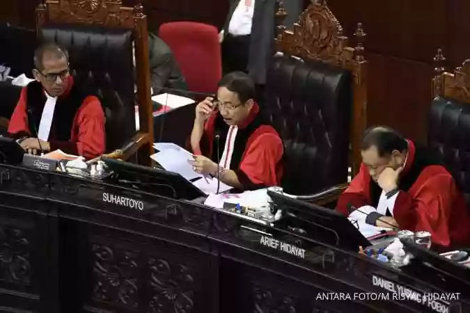 MK Ubah Syarat Pilkada: Partai Tanpa Kursi DPRD Kini Bisa Usung Calon Kepala Daerah