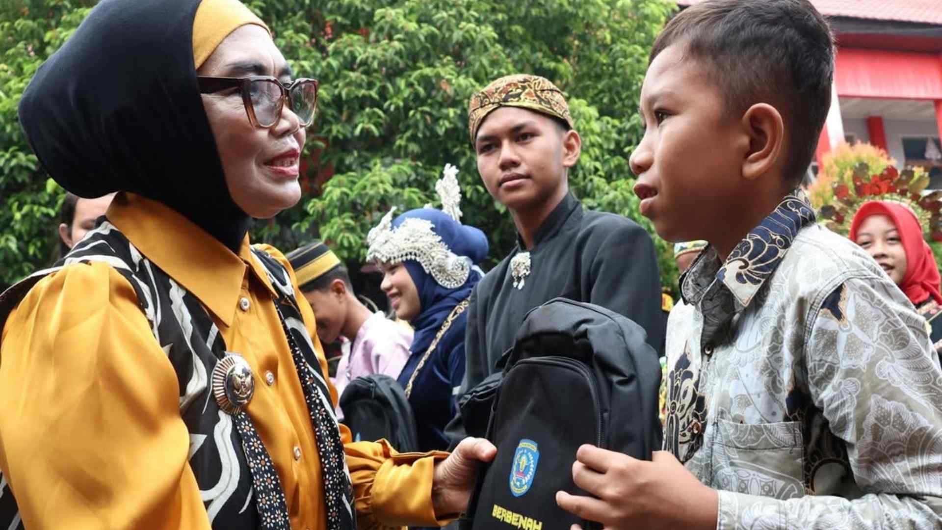Dianggap Bisa Menular, Walikota Bontang Minta Guru Mendata Siswa yang "Gemulai"