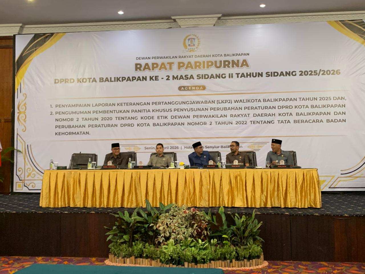 Banjir hingga Pengangguran Mengemuka dalam LKPJ Balikpapan 2025