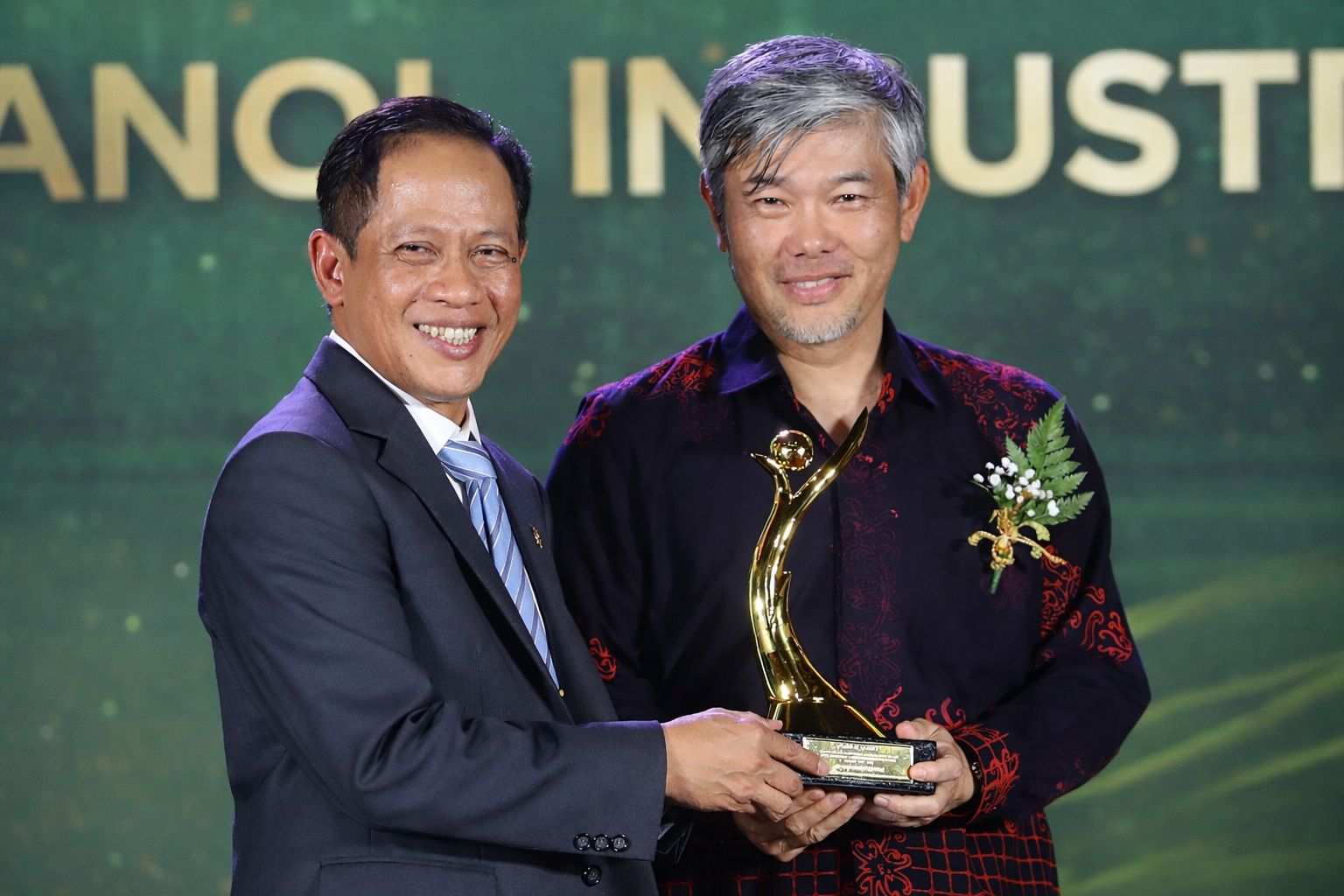 PT Kaltim Methanol Industri Raih Penghargaan PROPER Emas 2025 melalui Inovasi Carbon Capture and Utilization (CCU) untuk Pembangunan Berkelanjutan