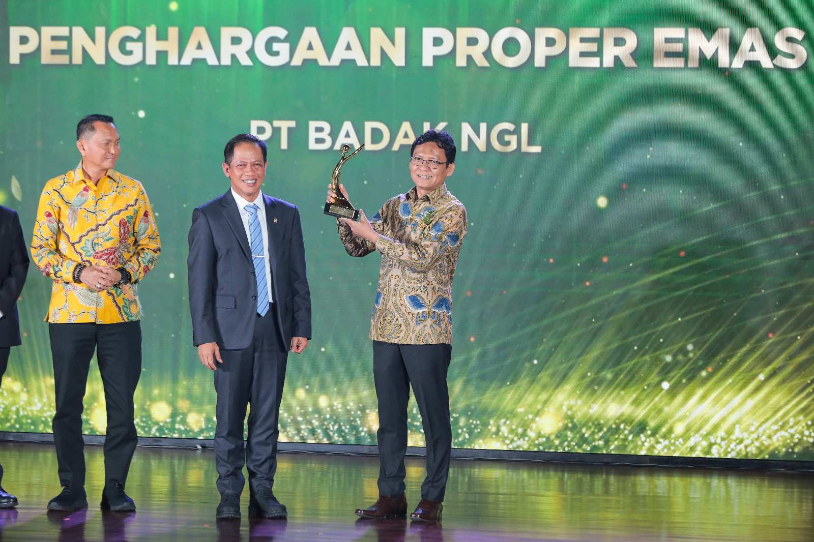 Lagi, Badak LNG Raih PROPER Emas ke-15, Tegaskan Komitmen pada Industri Berkelanjutan