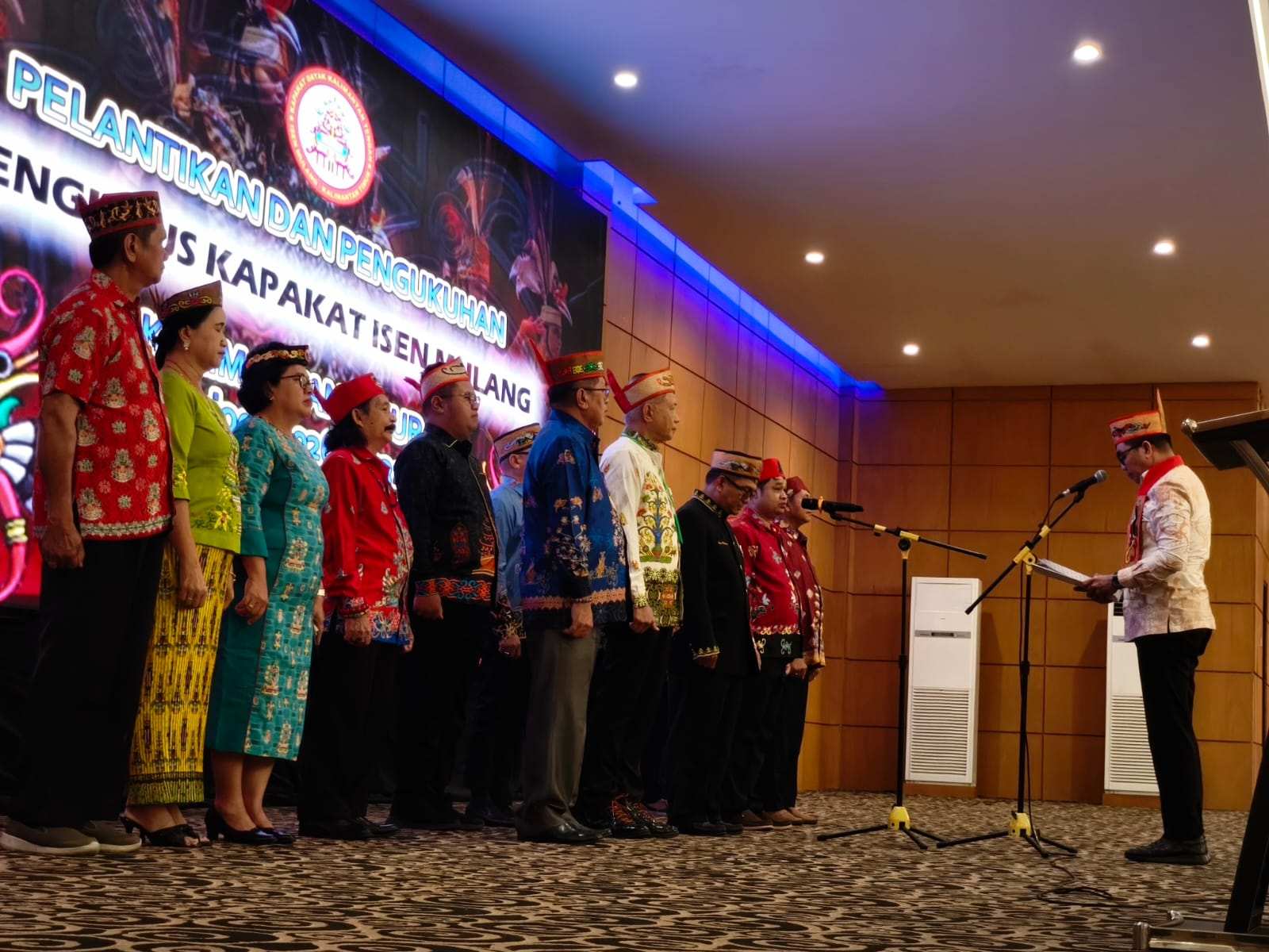 Lantik Pengurus KIMKT, Wali Kota Samarinda Ajak Organisasi Jadi Perekat Sosial dan Mitra Pembangunan