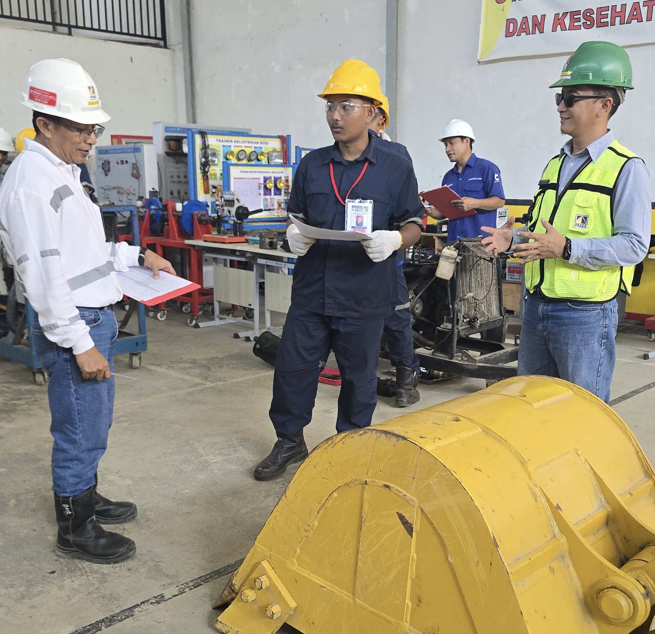 PAMA INDO Jadi Assessor UKK di SMKN 3 Bontang, Uji 66 Siswa Dua Jurusan