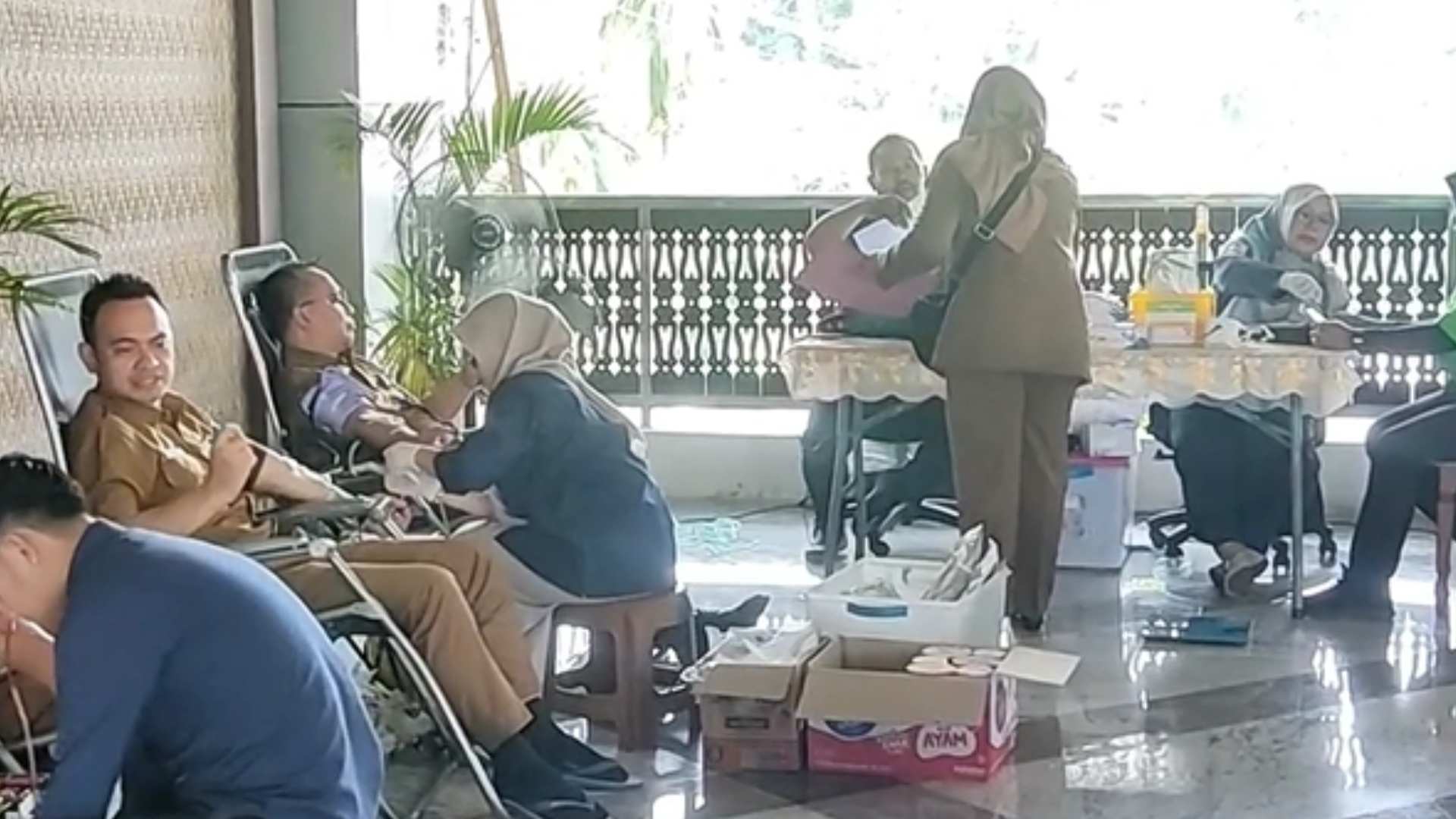 ASN Antre Donor Darah di Balai Kota Samarindaa