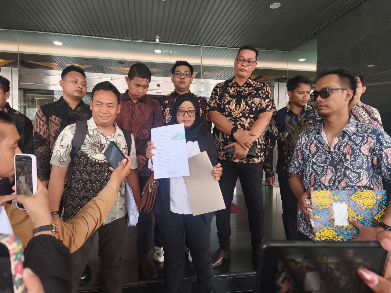 Pembentukan Tim Ahli Gubernur Diduga Catat Hukum, Minta Dibubarkan