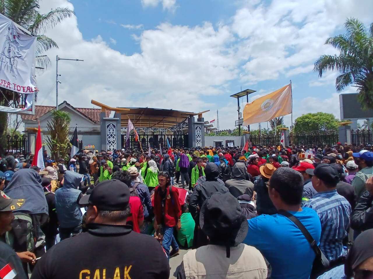 Jenlap Aksi 214 Tanggapi Permintaan Maaf Gubernur Kaltim, Ancam Demo Lagi Jika Tak Ada Kejelasan di DPRD