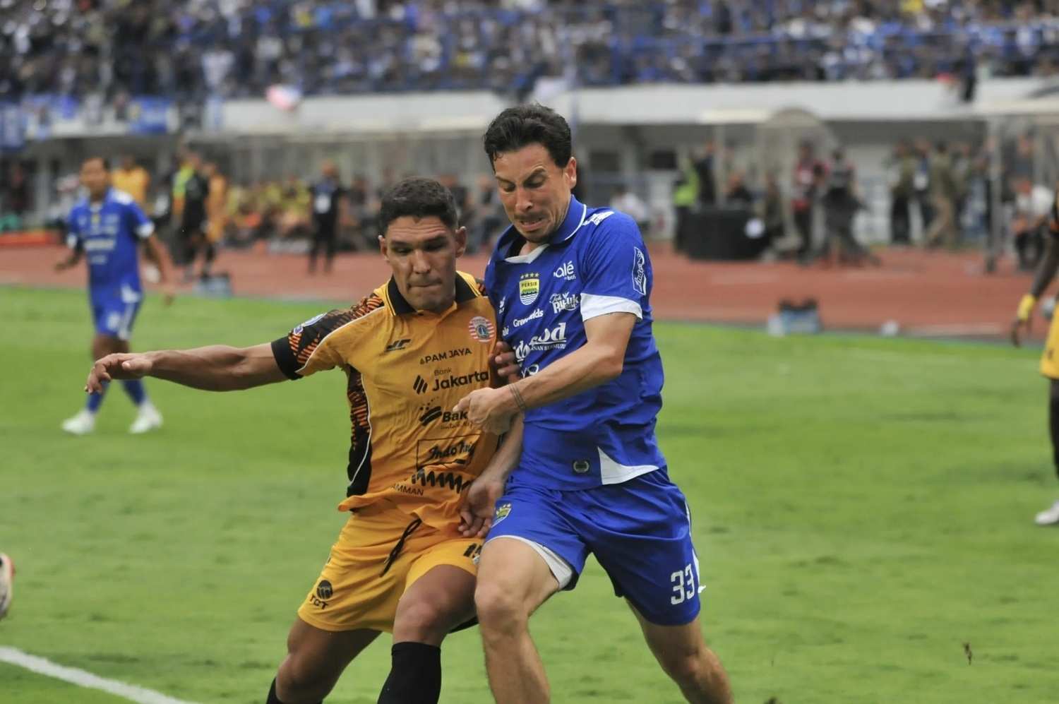 Kenapa Laga Persija Vs Persib Dipindah ke Samarinda?
