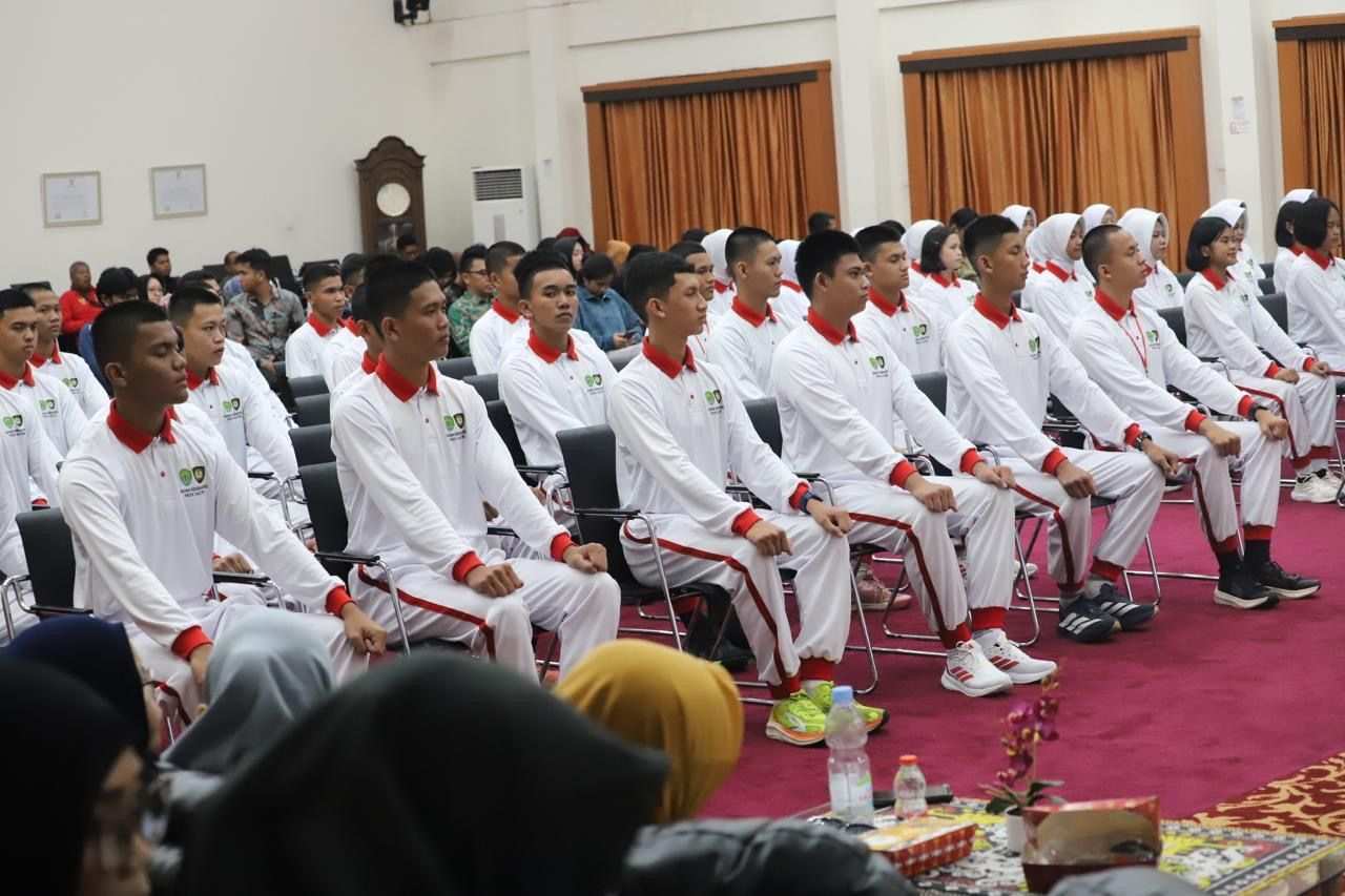 Pesan Pemprov Kaltim ke Enam Pelajar di Seleksi Paskibraka Nasional: Kurangi Bermain Handphone