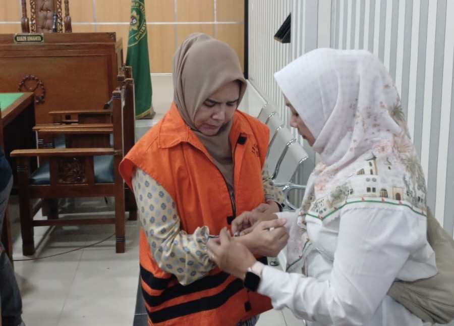 BREAKING NEWS: Dayang Donna Divonis 4 Tahun Penjara, Denda Rp100 Juta dan Bayar Uang Pengganti Rp3,5 Miliar