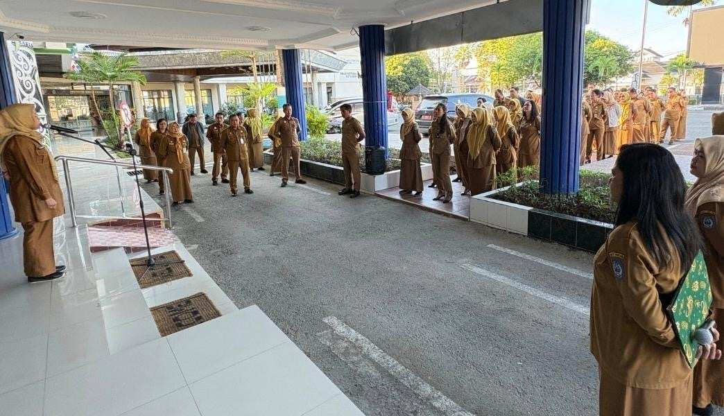 Sekretaris Baru Pimpin Apel Perdana, DPMPTSP Bontang Perkuat Disiplin Pelayanan