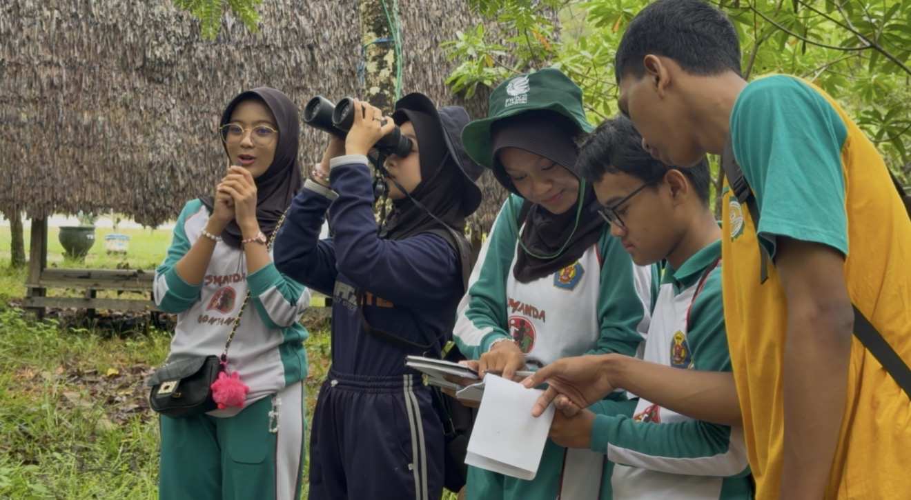VIDEO : PT KPI Ajak Ratusan Pelajar Bontang Mengenal Keanekaragaman Hayati di Mangrove Park Saleba