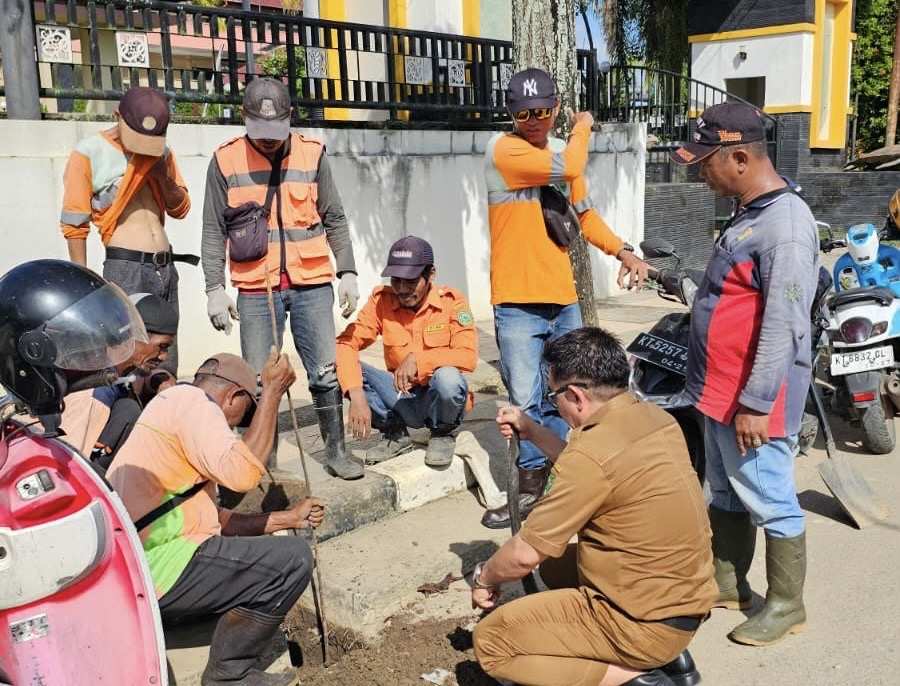 Galakkan Gotong-royong dan Jumat Bersih, DLHK Ajak Warga Wujudkan Lingkungan Bebas Sampah