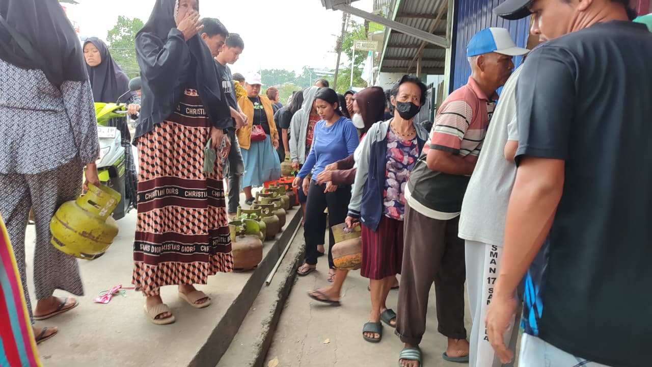 Langka, Elpiji 3 Kg di Samarinda Sentuh Rp50 Ribu per Tabung