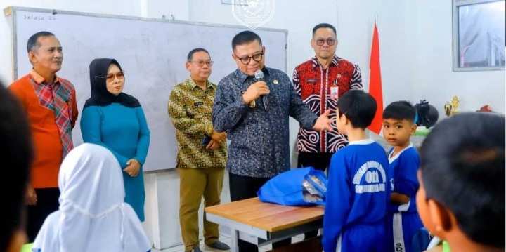 Ribuan Paket Olahan Ikan Dibagi Bertahap ke Siswa SD Samarinda, Libatkan UMKM