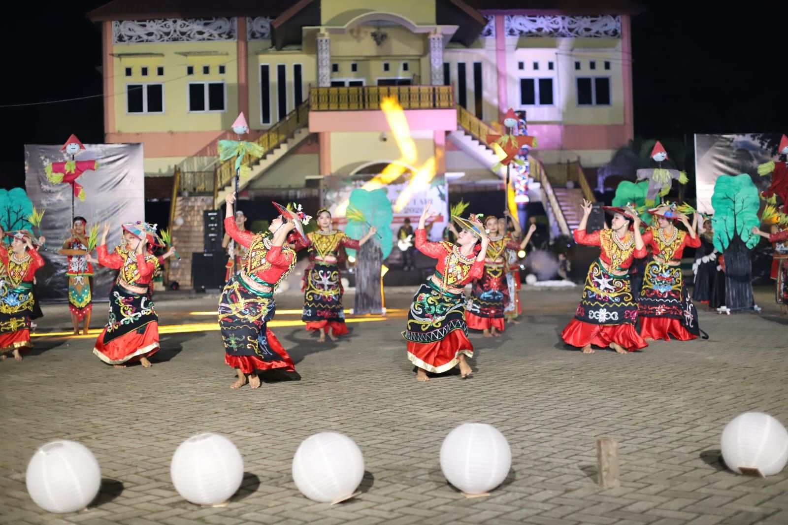 12 Sanggar Seni Terkemuka Ciptakan Karya Tari Kolosal Bertema Kaltim