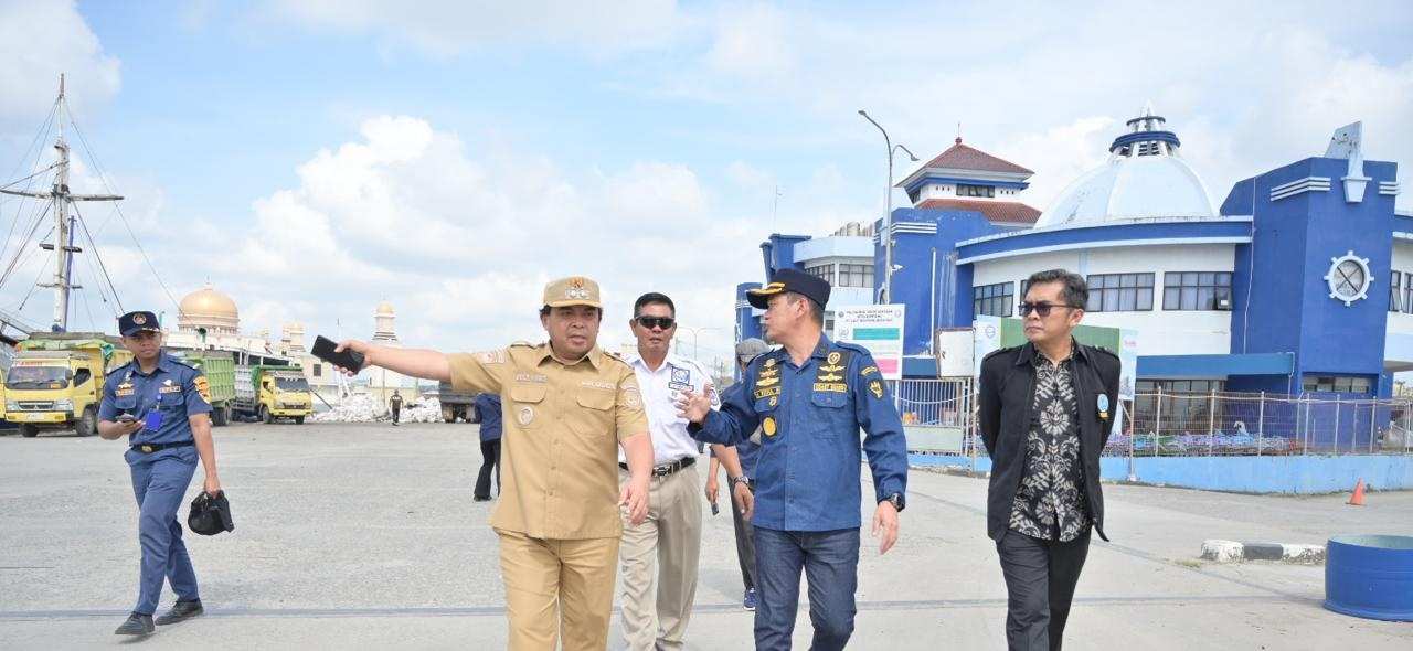 Tak Lagi Bergantung dengan Balikpapan dan Pulau Jawa, Jalur Laut Bontang-Sulbar Perkuat Distribusi Logistik