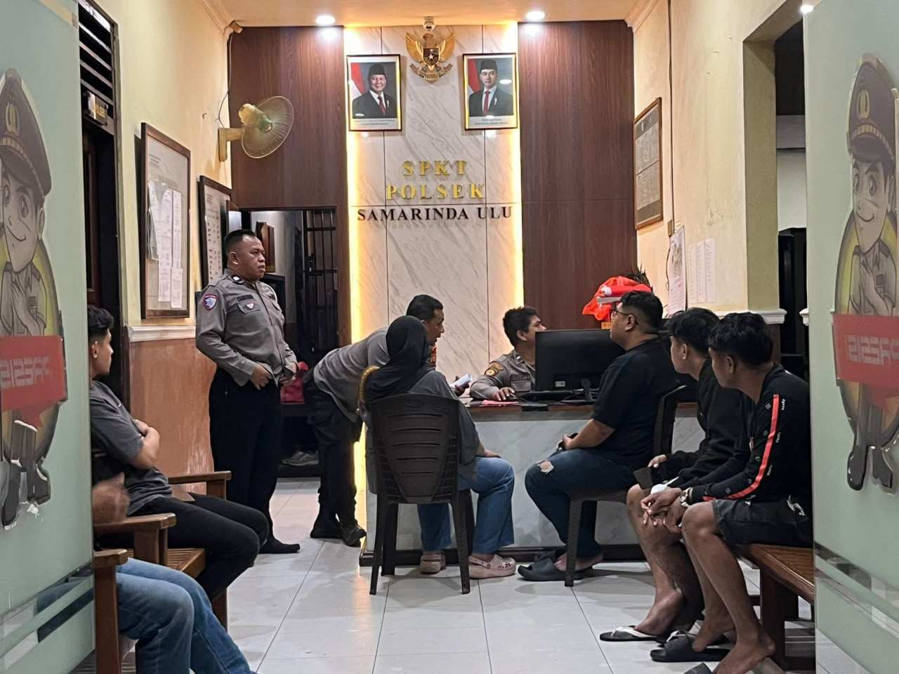 Diduga Tak Terima Ditegur, Lima Pria Turun dari Mobil dan Keroyok Pengendara Motor di Jalan Anggur Samarinda