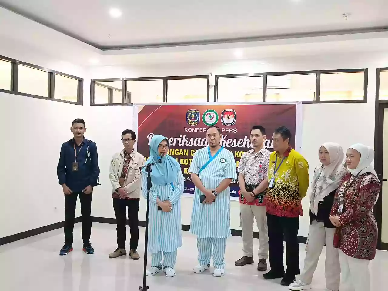 Rutin Berjalan Kaki, Najirah-Aswar Antusias Jalani Tes Kesehatan untuk Pilkada Bontang