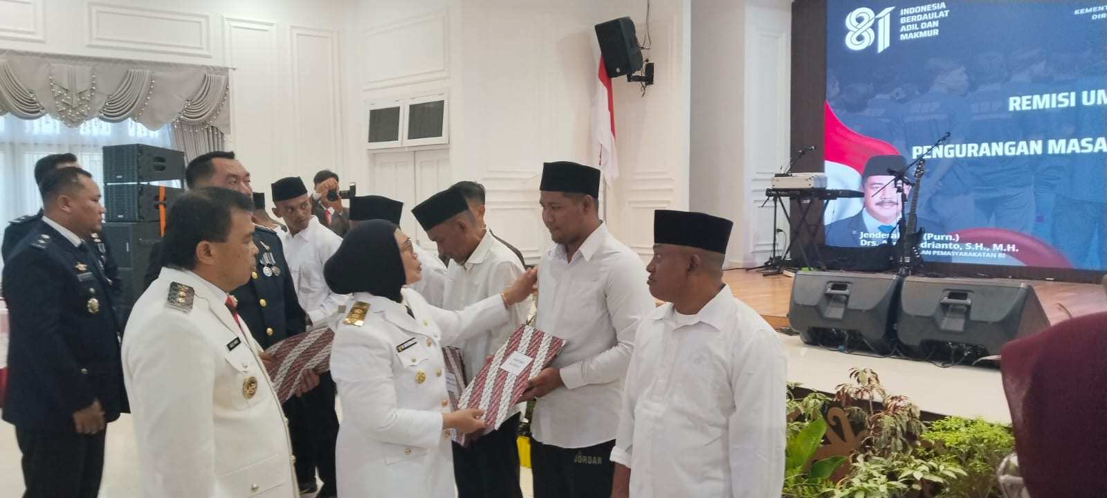 Momen HUT ke-81 RI, Wali Kota Bontang Serahkan Remisi: 7 Narapidana Hirup Udara Bebas