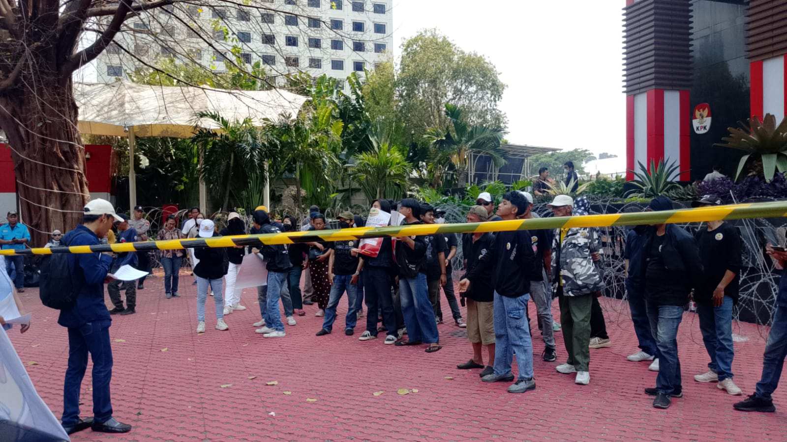 KPK Didesak Periksa Nusron, Gus Ipul, dan Juri Ardiantoro