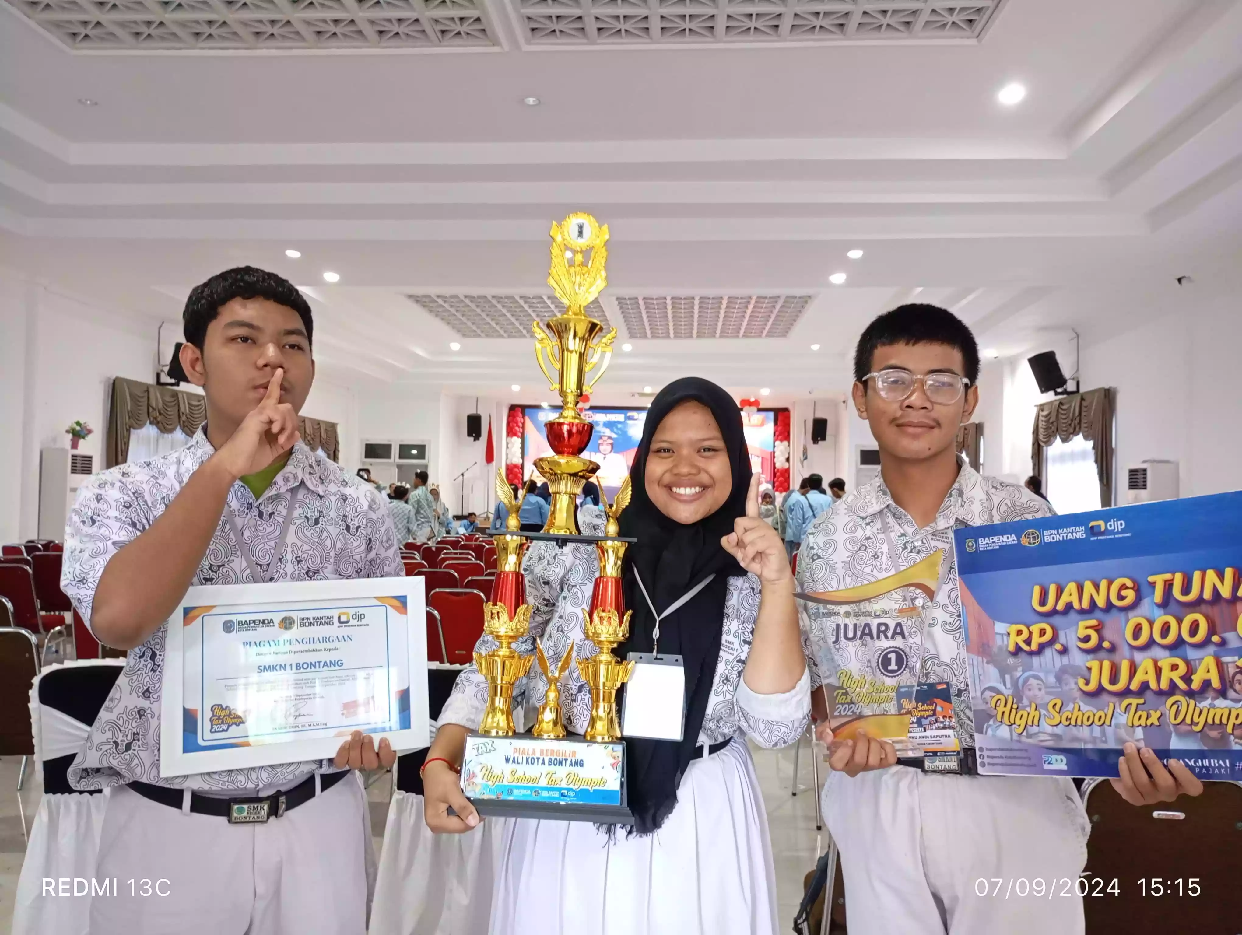 SMKN 1 Bontang Berhasil Meraih Juara 1, Kalahkan 21 Sekolah Lomba Cerdas Cermat Ajang Hight School Tax Olympic