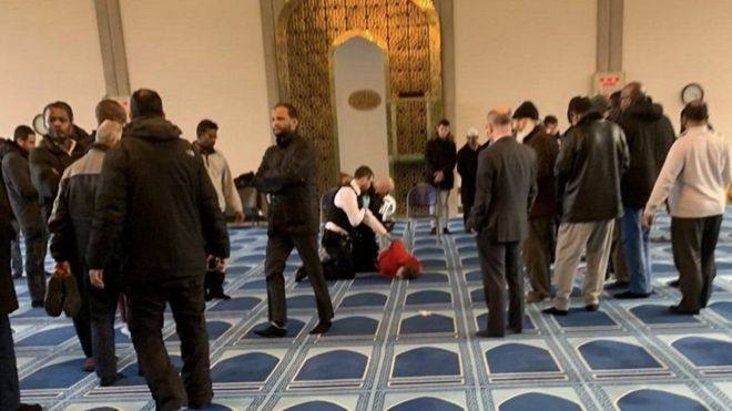 Lagi Azan, Muazin Masjid Raya London Ditikam