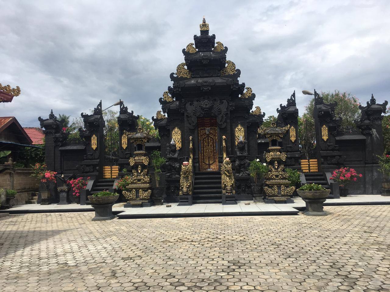 Tunggu Izin PHDI, Pura Bontang Masih Ditutup Sementara