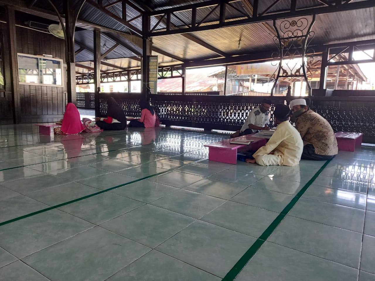 Santri TPA Al Wahhab Bontang Kuala Tetap Buka Kelas Mengaji Tatap Muka