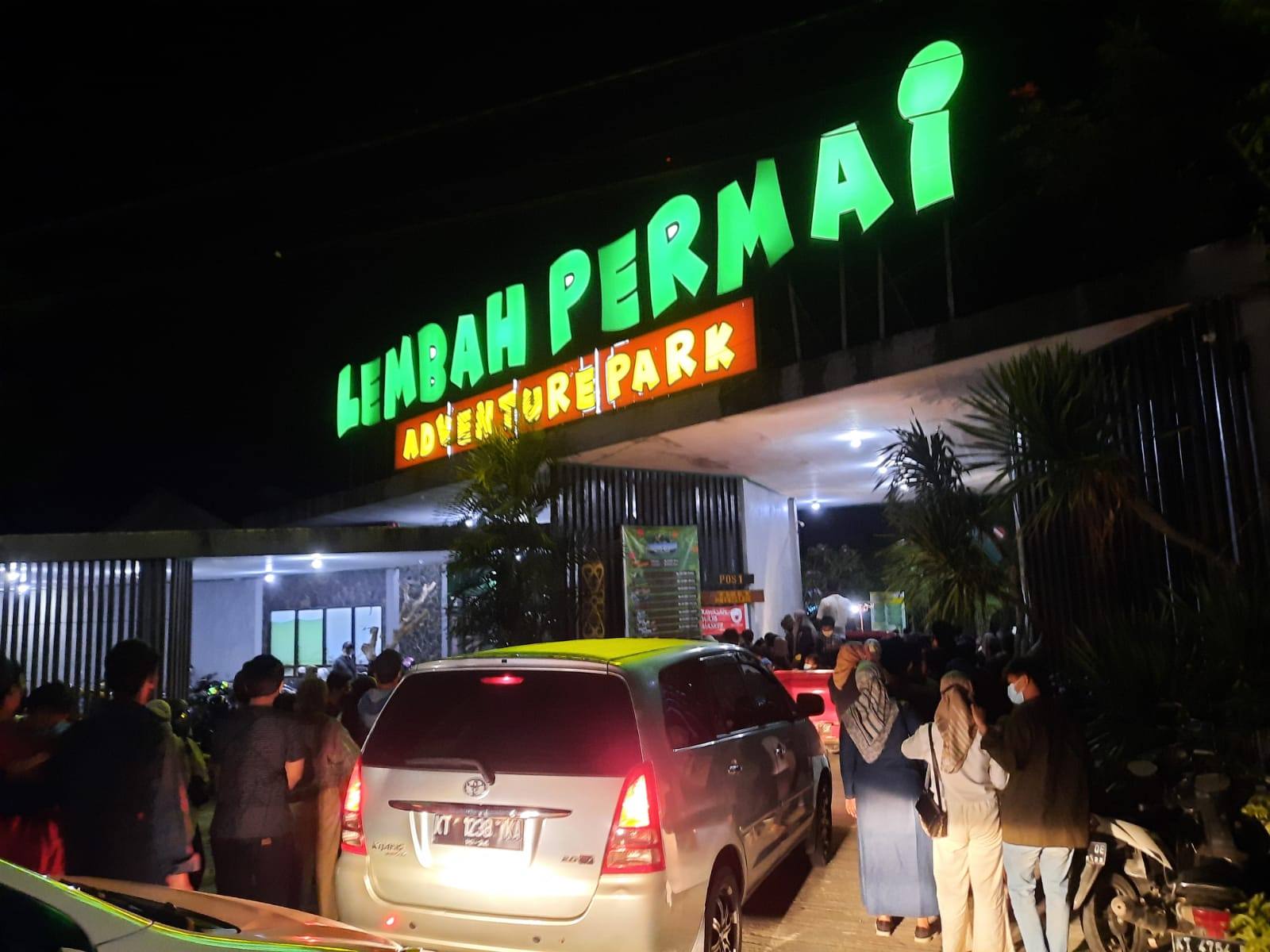 Lautan Manusia di Penutupan Lemper Fair 2021
