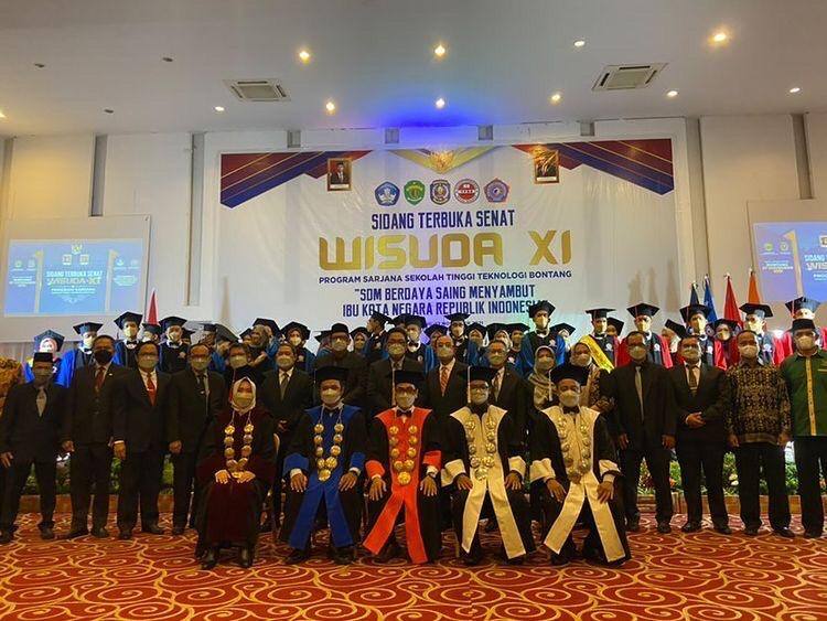 Sukses Gelar Wisuda XI, STITEK Bontang Lahirkan 75 Sarjana Baru dan Siap Berdaya Saing Menyambut IKN