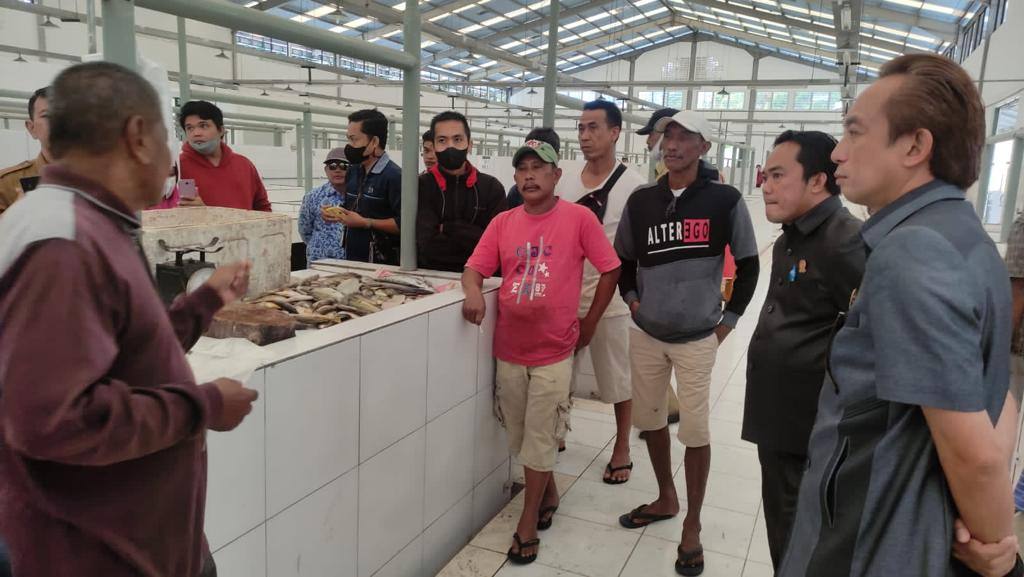 Anggota DPRD Bontang Tampung 3 Tuntutan Pedagang Pasar Citra Mas