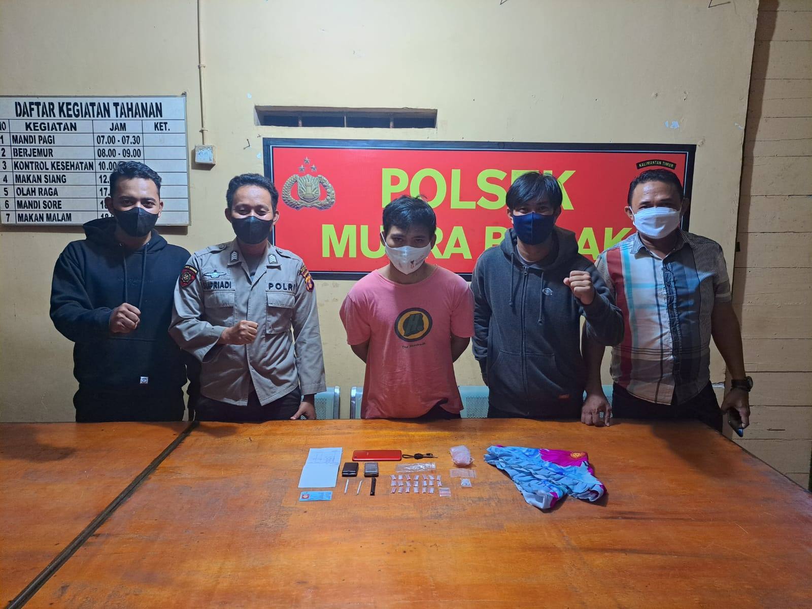 Apes ! Simpan Sabu 22 Poket di Jok Motor, Pemuda Ini  Diringkus Polres Bontang