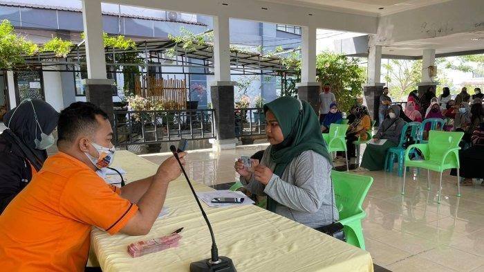 Dampak BBM Naik 150 Warga di Bontang Kuala Dapat Jatah Bansos