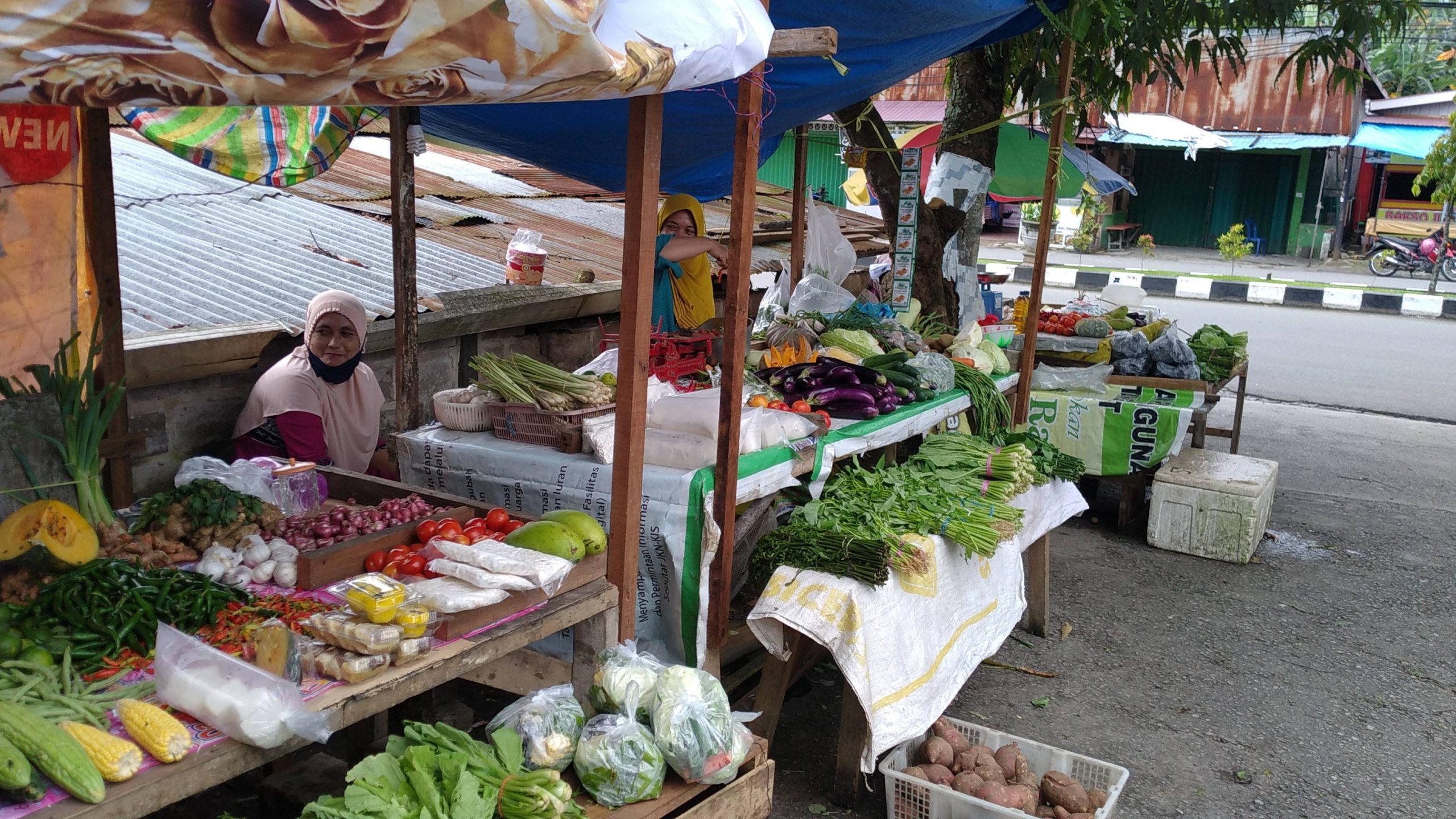 Sepi Pembeli, Pedagang Pasar Citramas Kembali Melapak di Pasar Lama