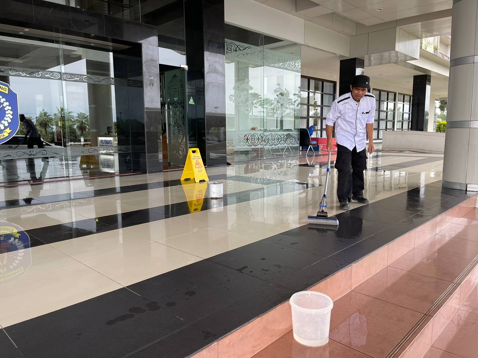 Duh, Plafon Kantor Wali Kota Bontang Bocor Tiap Kali Hujan