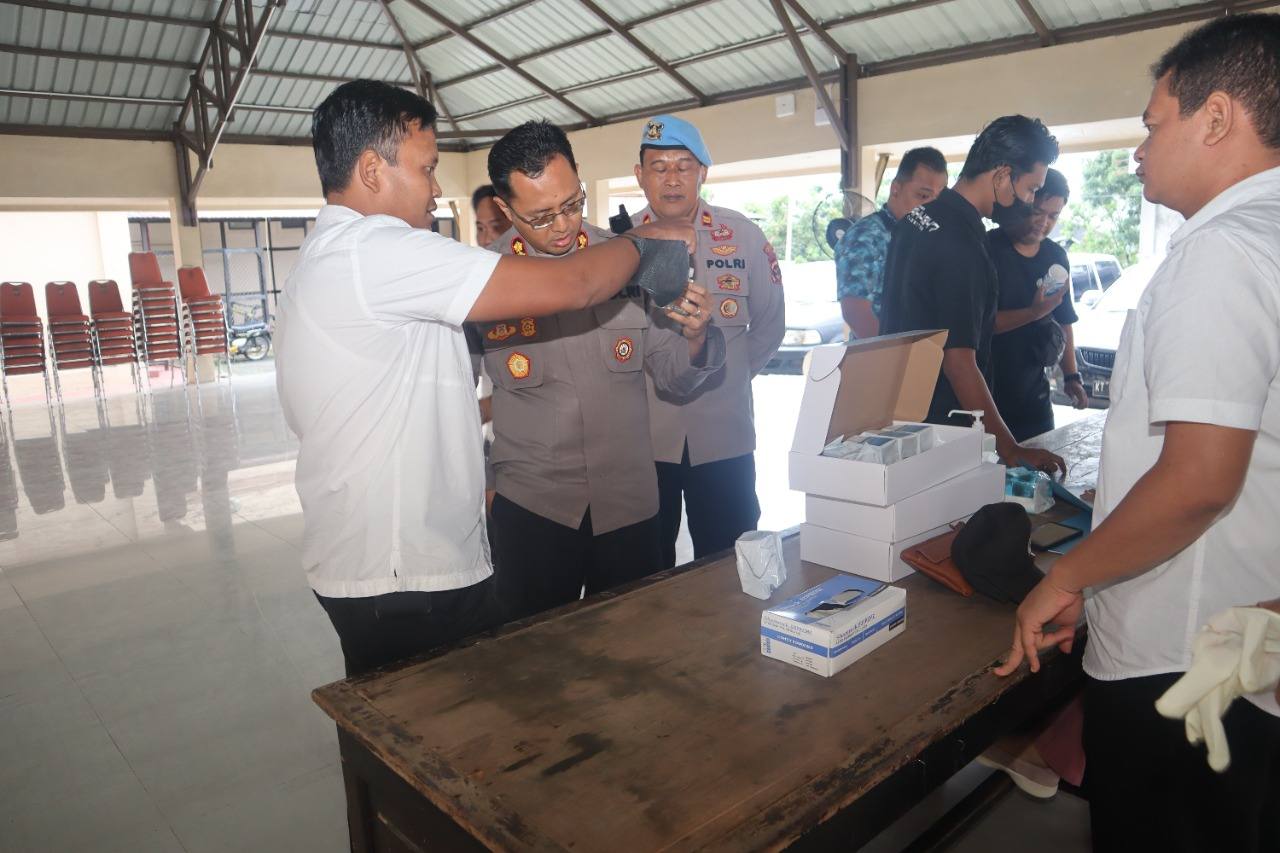 14 Anggota Polres Bontang Ditest Urine Mendadak, Hasilnya..