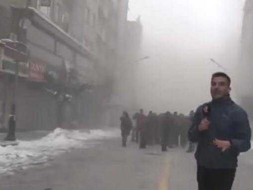 VIDEO: Detik-detik Gempa Besar Kedua Turki Terekam Langsung Siaran TV