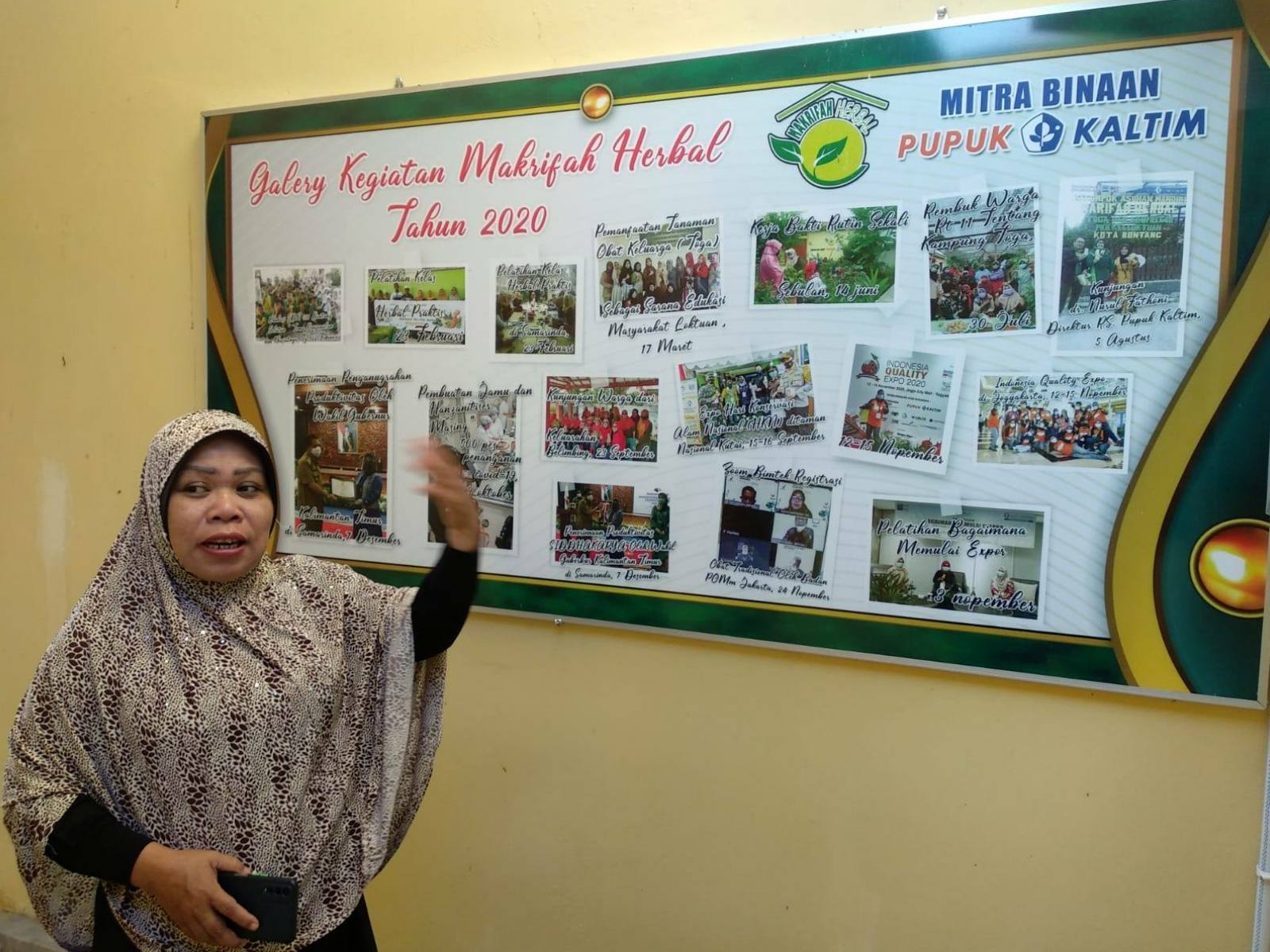 Guru di Loktuan Ini Produksi Minyak Gosok Herbal, Dipasarkan ke 32 Daerah