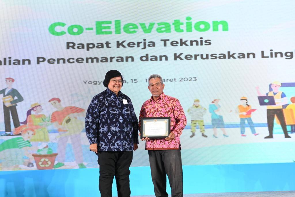 Komitmen Dalam Kelola Lingkungan, Mitra Binaan Badak LNG Terima Penghargaan dari Menteri Lingkungan Hidup dan Kehutanan