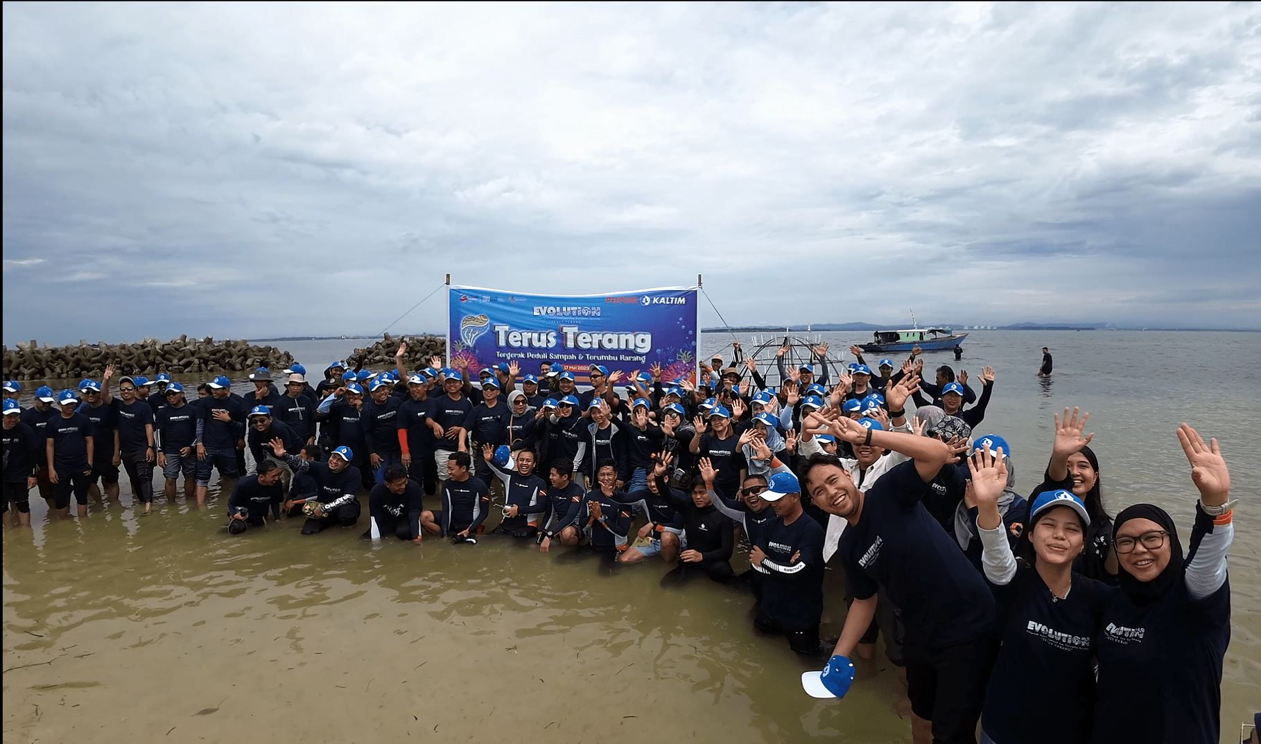 Peringati Hari Terumbu Karang Sedunia, PKT Gelar Aksi Terus Terang di Beras Basah