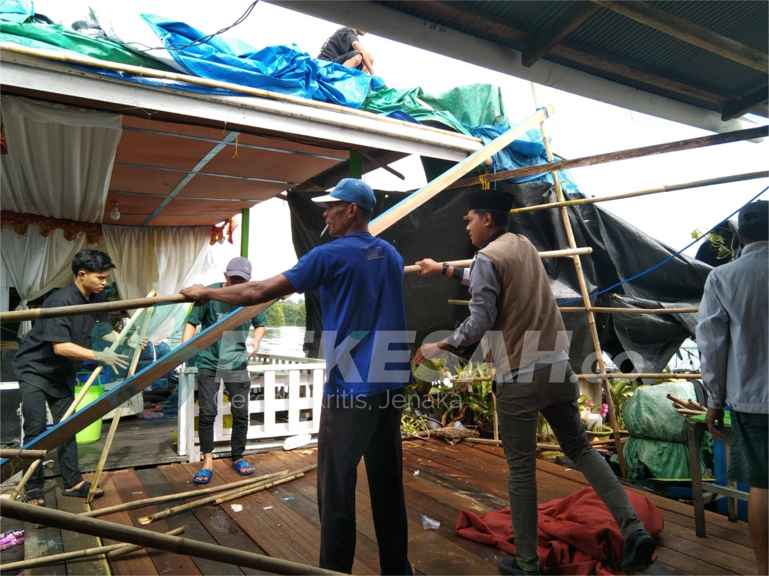 Baru Selesai Hajatan, Atap Rumah di Selambai Loktuan Habis Disapu Angin