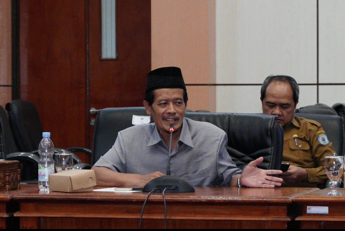 Komisi III Pertanyakan Keterlambatan Proyek Turap Pasca Longsor di Jalan Soekarno Hatta
