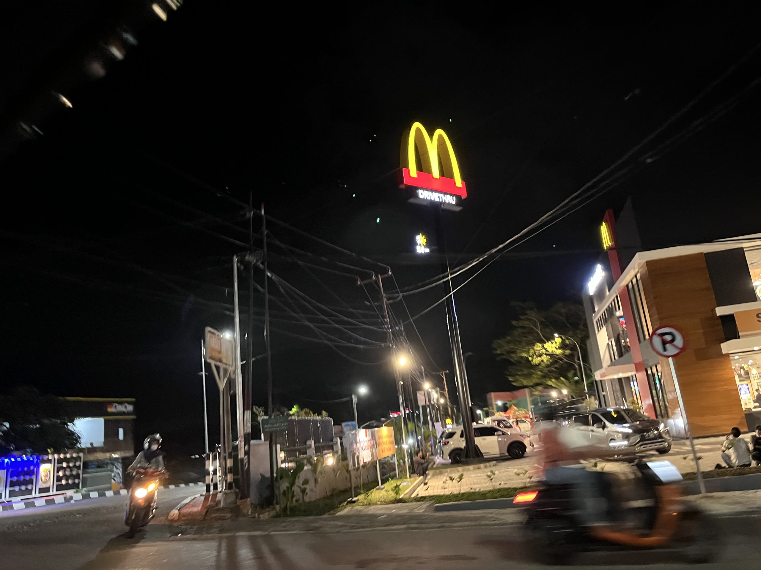 Promo McDonald's Bontang, 4 Ayam 2 Nasi Plus Minum Cuman Rp54 Ribu