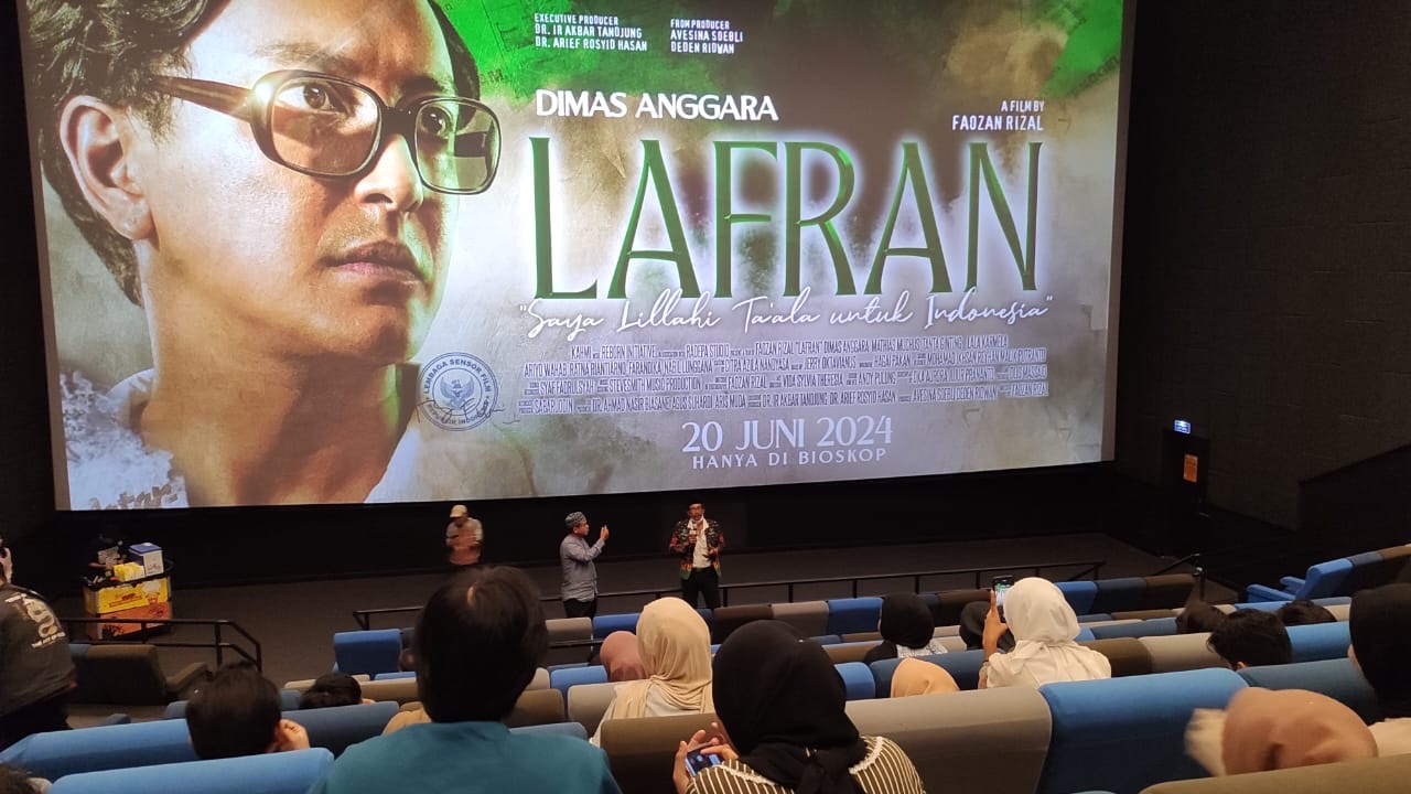 1000 Kader HMI Penuhi CGV Plaza Mulia Samarinda Nonton Film Lafran